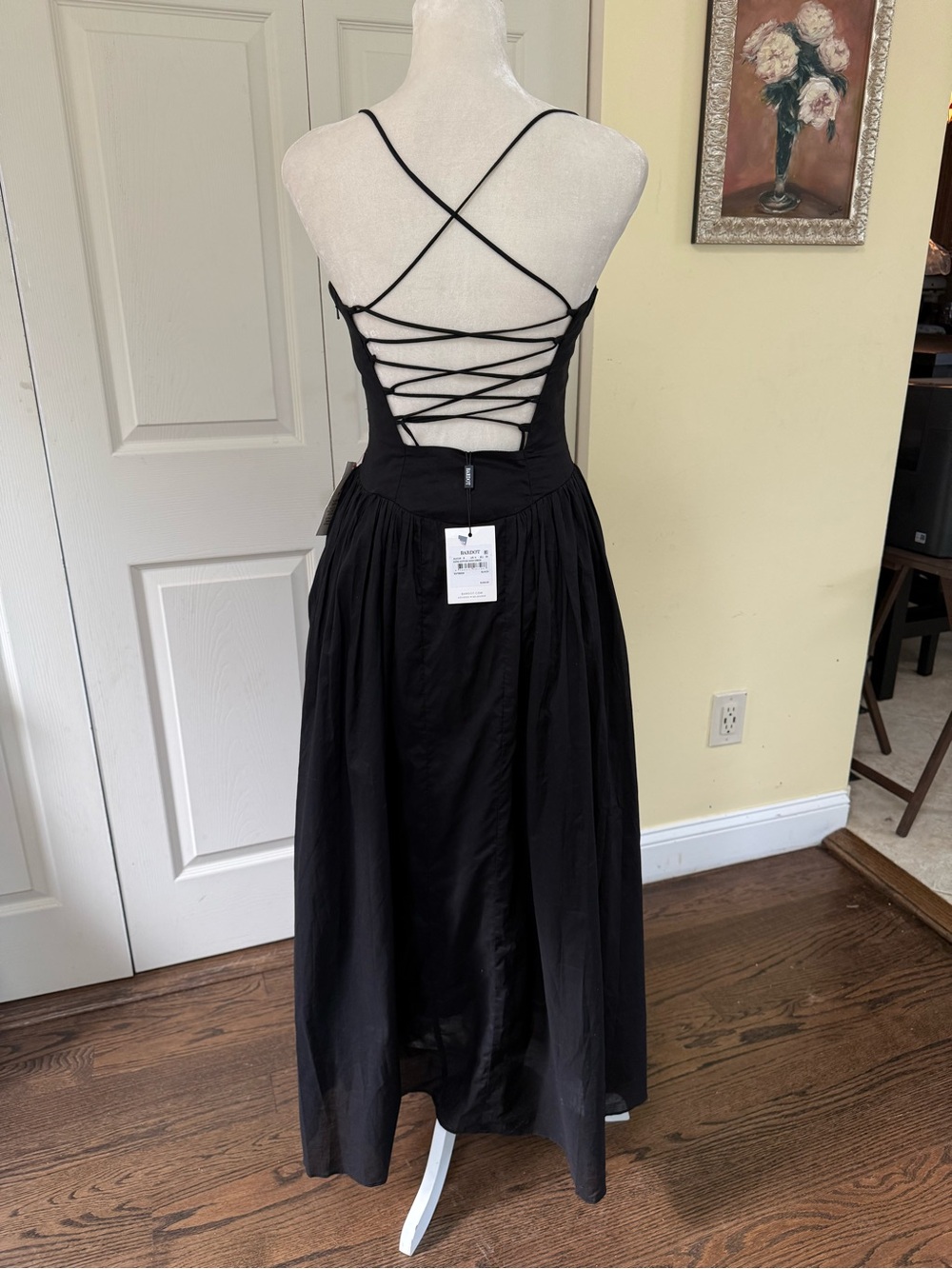 Bardot NWT Black cotton Maxi Dress with Spaghetti Straps and open lace back - Picture 6 of 10